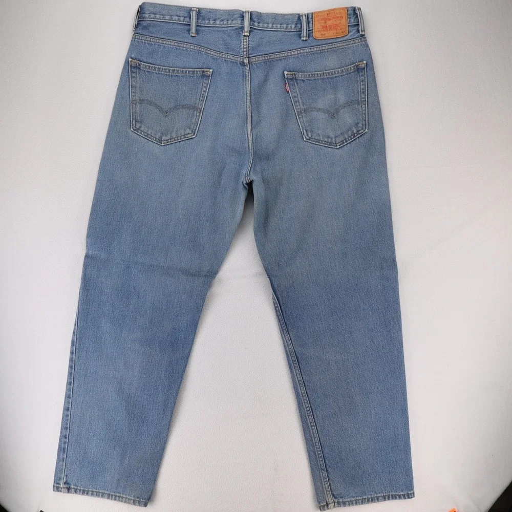 Levis 550 Relaxed Fit Tapered Leg Jeans Mens 40x32 Medium Wash Blue Denim